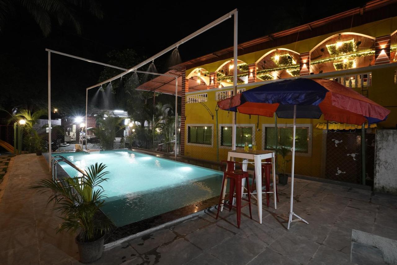 Palm Springs Beach Resort - Gorai Mumbai Exterior photo